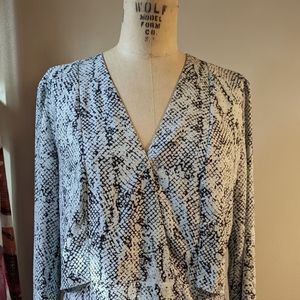 Cooper and Ella blouse M